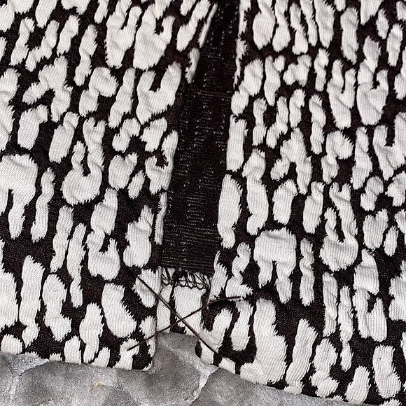 Michael Michael Kors white & brown pencil skirt size medium - Picture 6 of 6